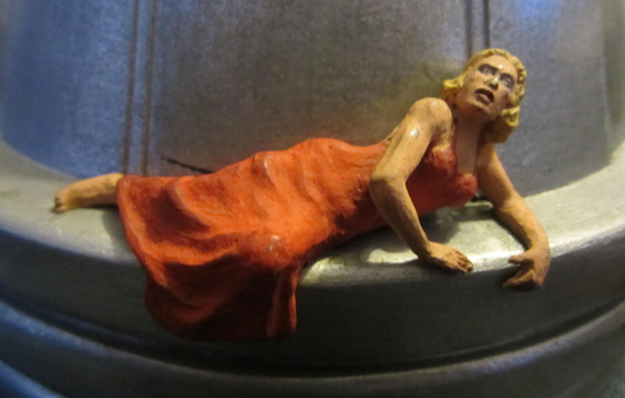 A model of Ann Darrow from King Kong reclining on top of the Empire State Building, made and interpreted by Ray Harryhausen © The Ray and Diana Harryhausen Foundation