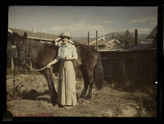 Madaline Bradbury and "Chiketa", Santa Barbara, c. 1915, Helen Messinger Murdoch, The Royal Photographic Society Collection, National Media Museum / SSPL
