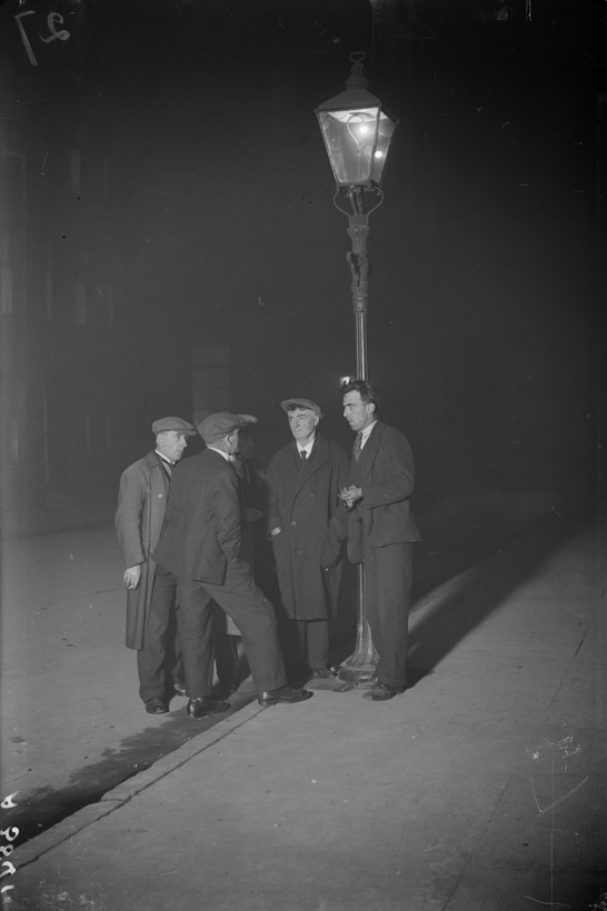 Night Scene in Govan, 3 November 1931, James Jarché, Daily Herald Archive, National Media Museum Collection / SSPL