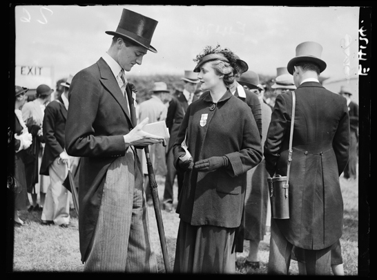Racegoers at the Derby, 5 June 1935, Edward George Malindine, Daily Herald Archive, National Media Museum