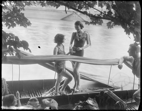 River girls at Sunbury-on-Thames, 31 July 1932, Leslie Cardew, Daily Herald Archive, National Media Museum Collection / SSPL
