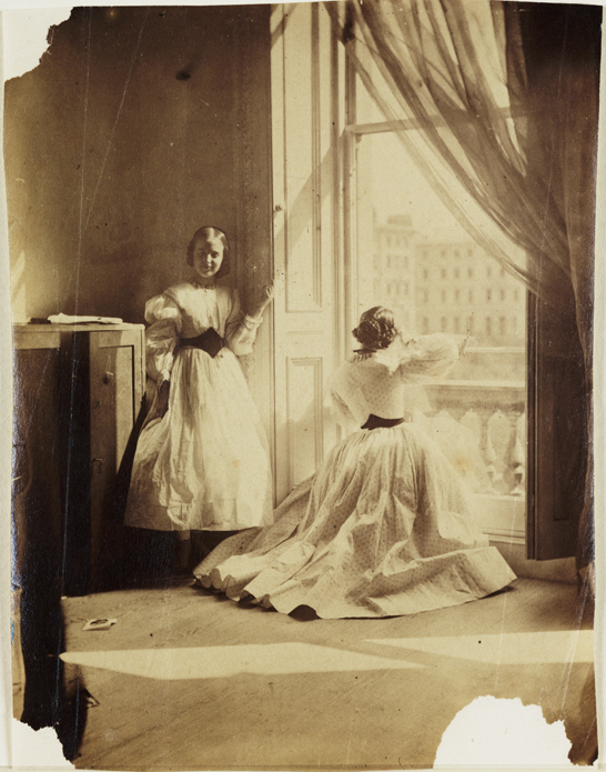 Clementina Maude and Isabella Grace Maude, c.1862, Clementina Hawarden © National Media Museum, Bradford / SSPL. Creative Commons BY-NC-SA 