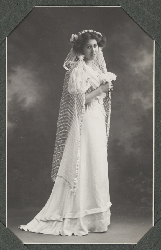 Bride, c. 1913, unknown photographer © National Media Museum, Bradford / SSPL. Creative Commons BY-NC-SA
