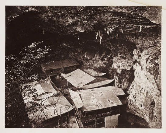 Yuen Fu Monastery Cave, c. 1871, John Thomson © National Media Museum, Bradford / SSPL. Creative Commons BY-NC-SA