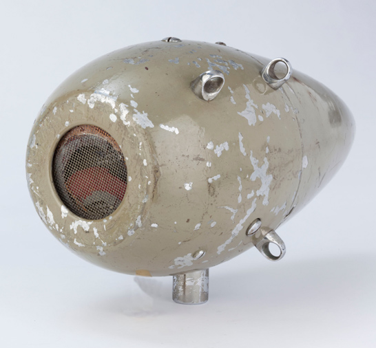 STC Condenser (the 'bomb') microphone, 1931- 35 © National Media Museum, Bradford / SSPL