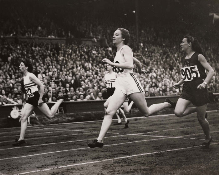 Semi Finals of the Women's 200m at the 1948 Olympics, London