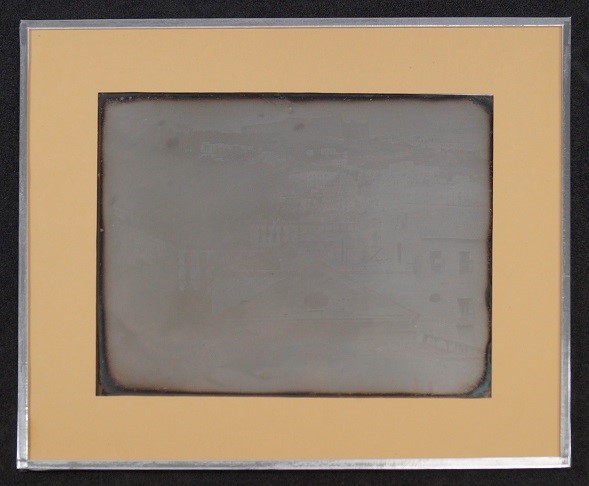 Ellis daguerreotype with seal package (front)