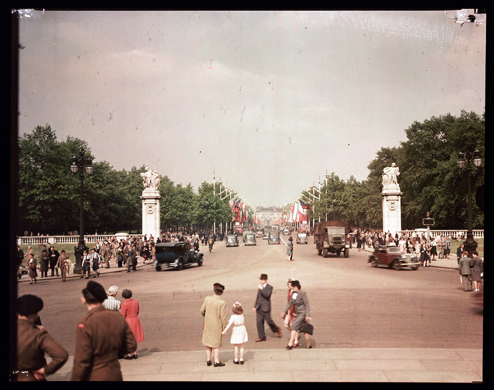 A Dufaycolor colour transparency of the view up The Mall from Buckingham Palace, London