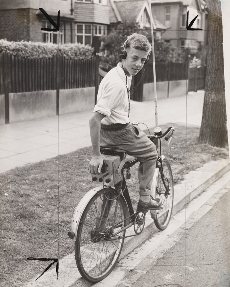 A bicycle fitted with a home-made radio receiver