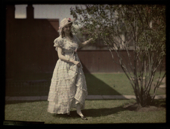 Woman standing by a tree, Helen Messinger Murdoch, The Royal Photographic Society Collection, National Media Museum / SSPL