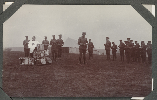 Church parade, c. 1914, unknown photographer © National Media Museum, Bradford / SSPL. Creative Commons BY-NC-SA