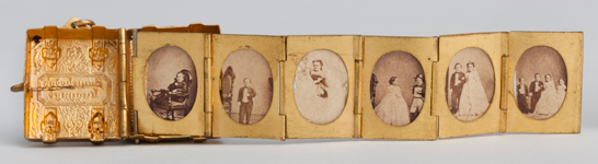 Portraits of Tom Thumb and Lavinia Warren from a gilt locket containing 12 albumen prints, c. 1864, The Royal Photographic Society Collection © National Media Museum, Bradford / SSPL. Creative Commons BY-NC-SA