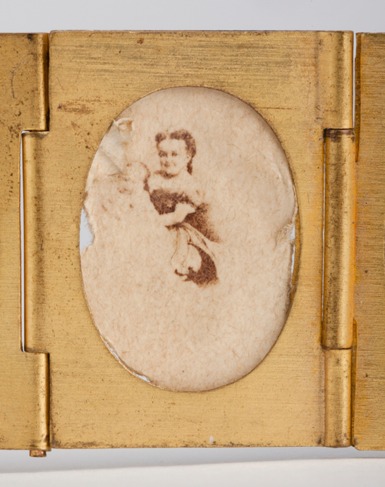 Portrait of Lavinia Warren from a gilt locket containing 12 albumen prints, c. 1864, The Royal Photographic Society Collection © National Media Museum, Bradford / SSPL. Creative Commons BY-NC-SA