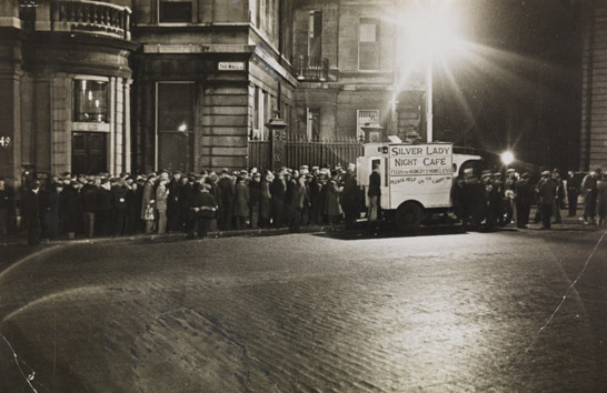 Silver Lady Night Cafe feeds the hungry and homeless, 21 June 1934, Weekly Illustrated © National Media Museum, Bradford / SSPL. Creative Commons BY-NC-SA