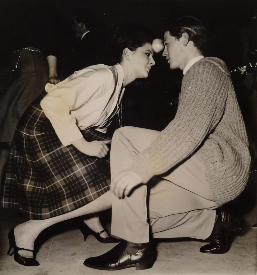 ‘Now comes the apple twist’ 1962. Daily Herald Archive. © National Media Museum, Bradford / SSPL. Creative Commons BY-NC-SA