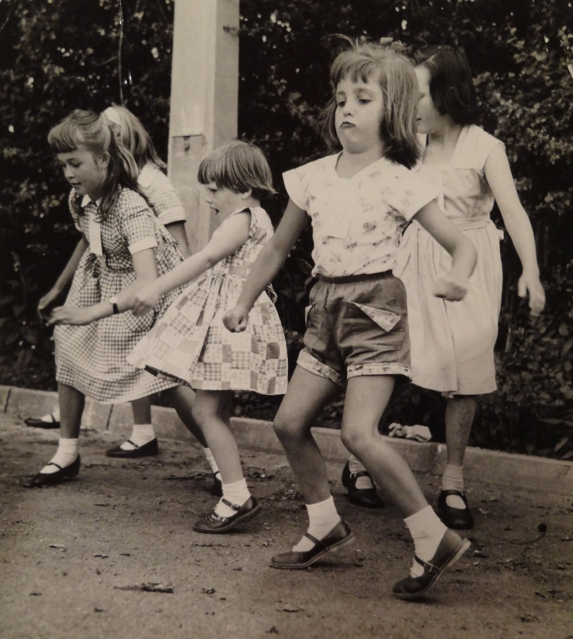 ‘The Twist-crazy kids of Stretton Close, Hereford’ 1962. Daily Herald Archive. © National Media Museum, Bradford / SSPL. Creative Commons BY-NC-SA