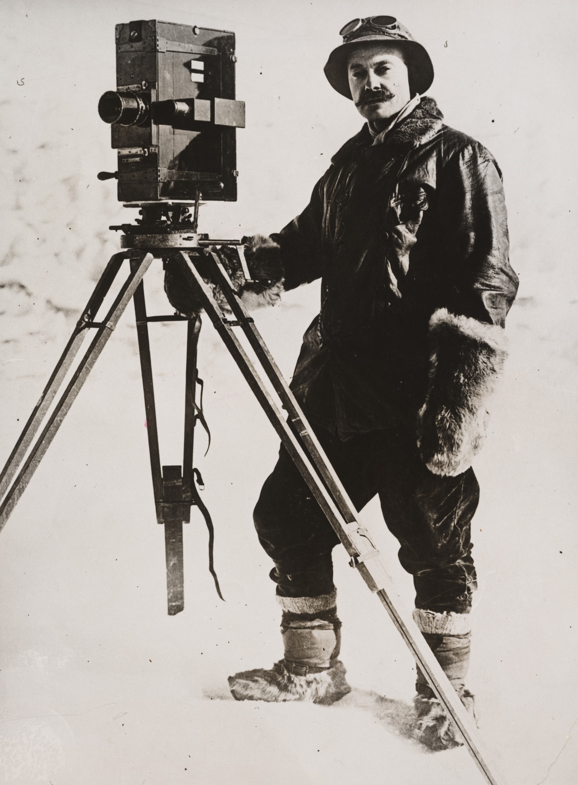 Herbert Ponting in the Antarctic with his Prestwich cine camera, 1910