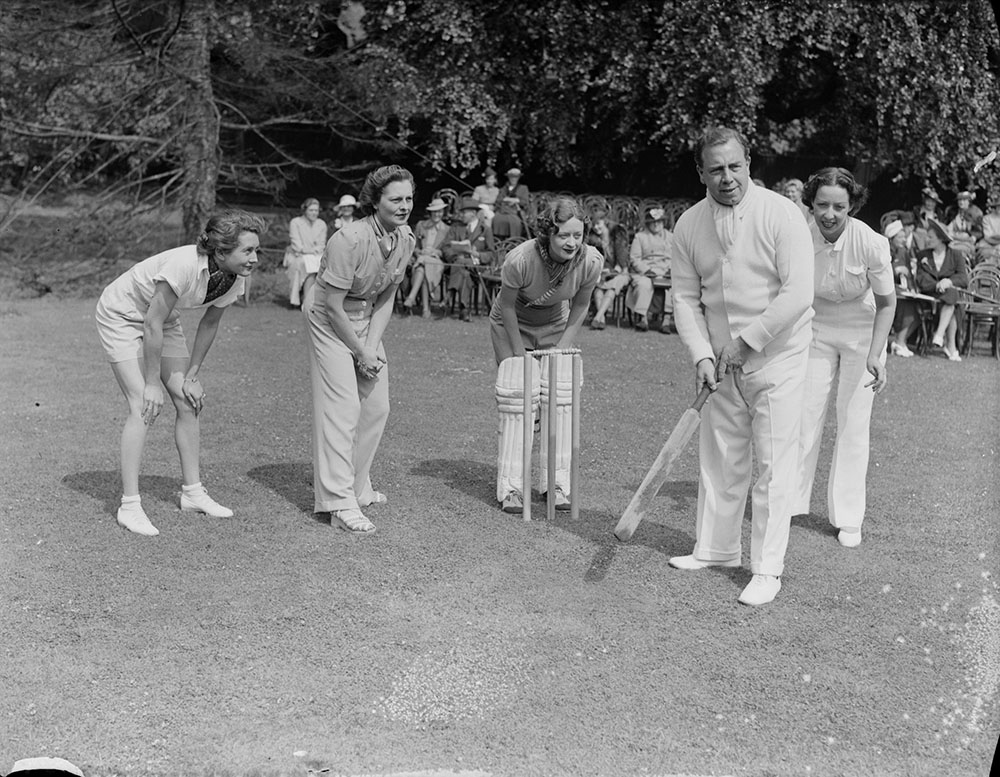 The Actresses and Authors Cricket Match at Caen Wood Towers