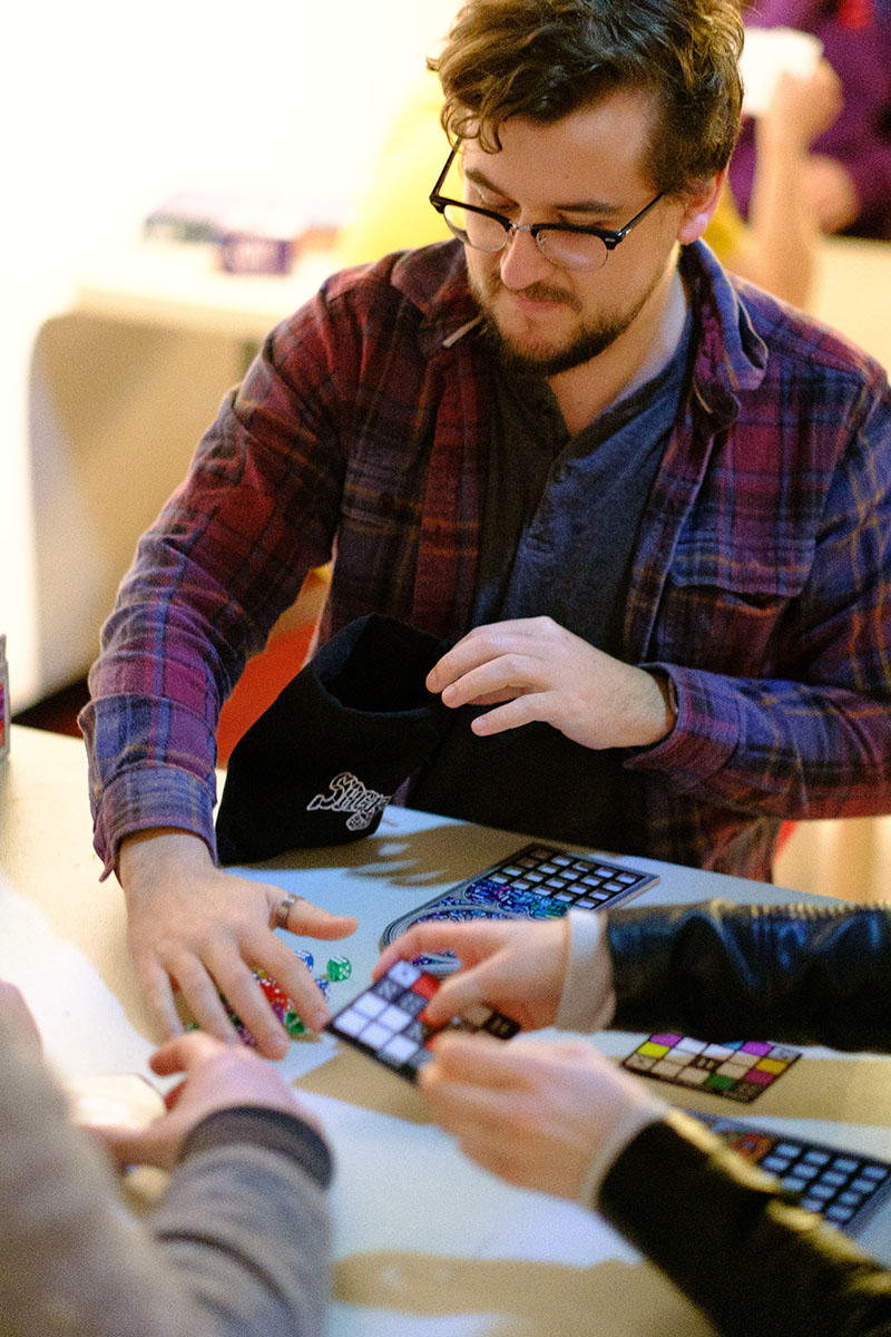 Analogue games as part of Let's Play