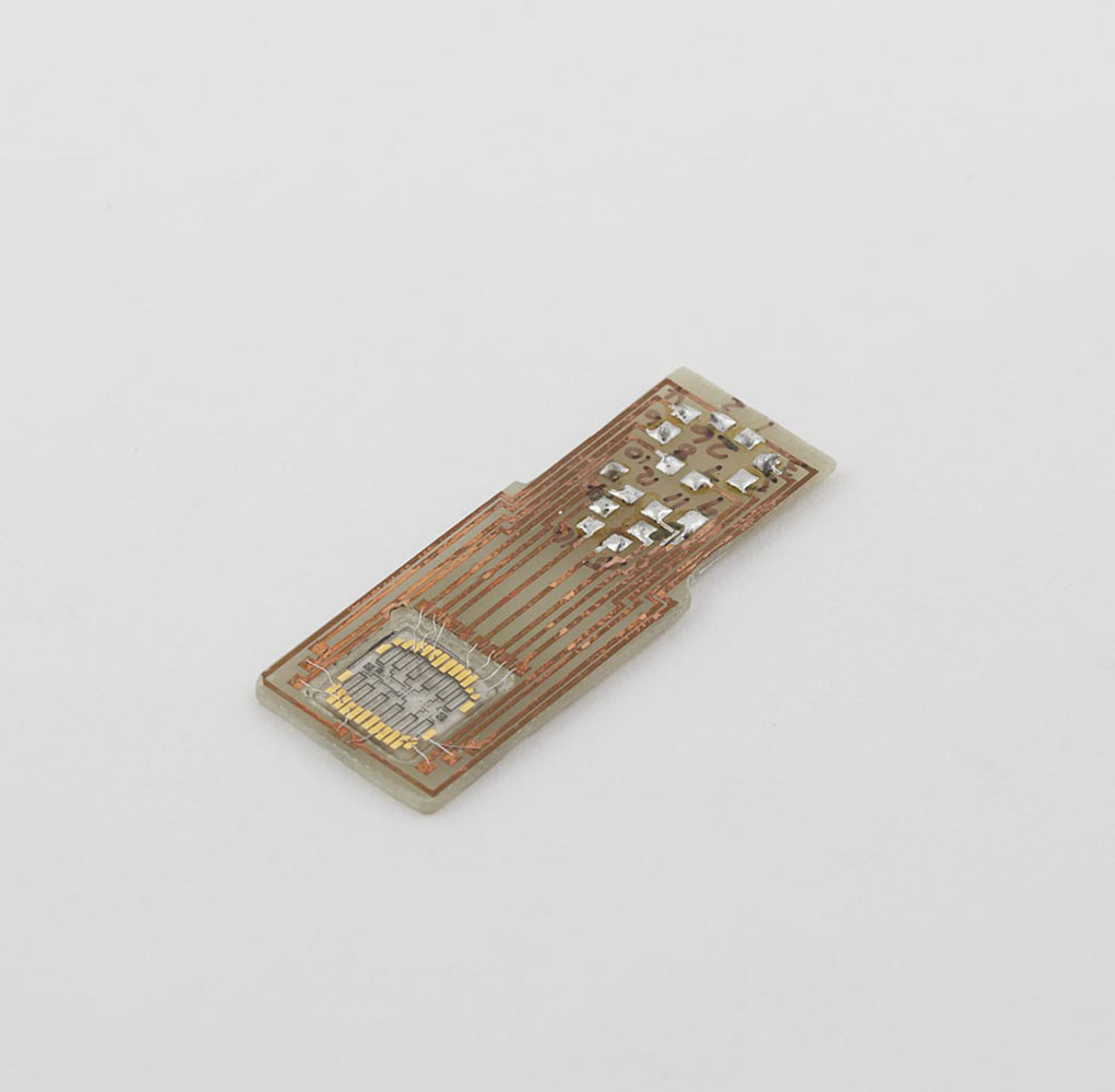 A high temperature SQUID mounted on a printed circuit board